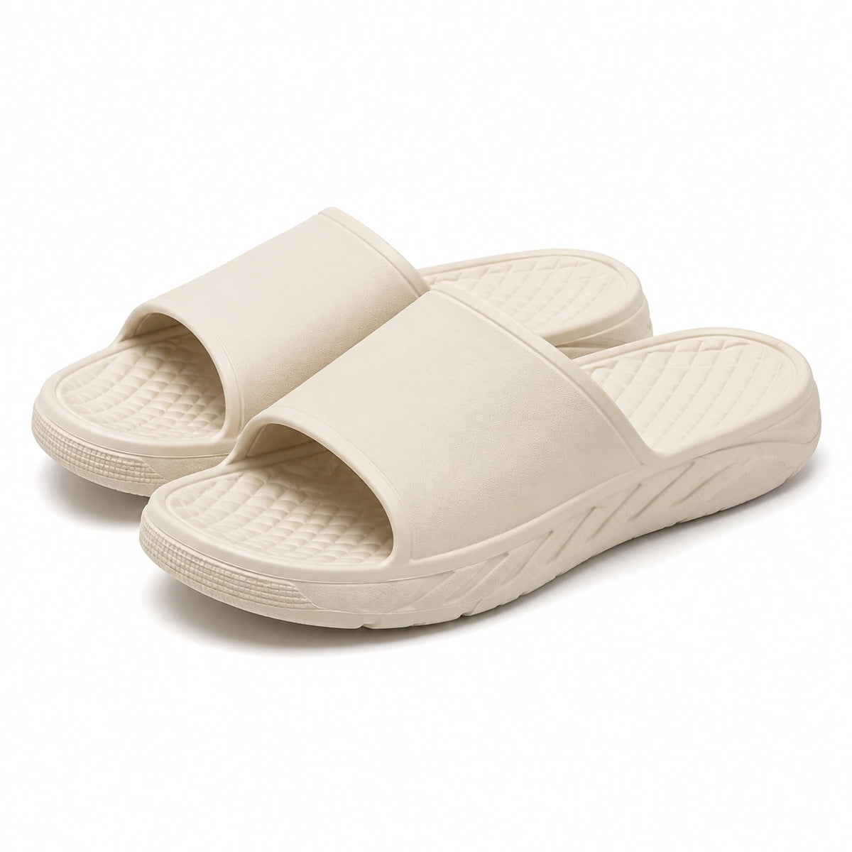 Badeschlappen Größe 42/43 aus Kunststoff in Creme mit profilierter Sohle